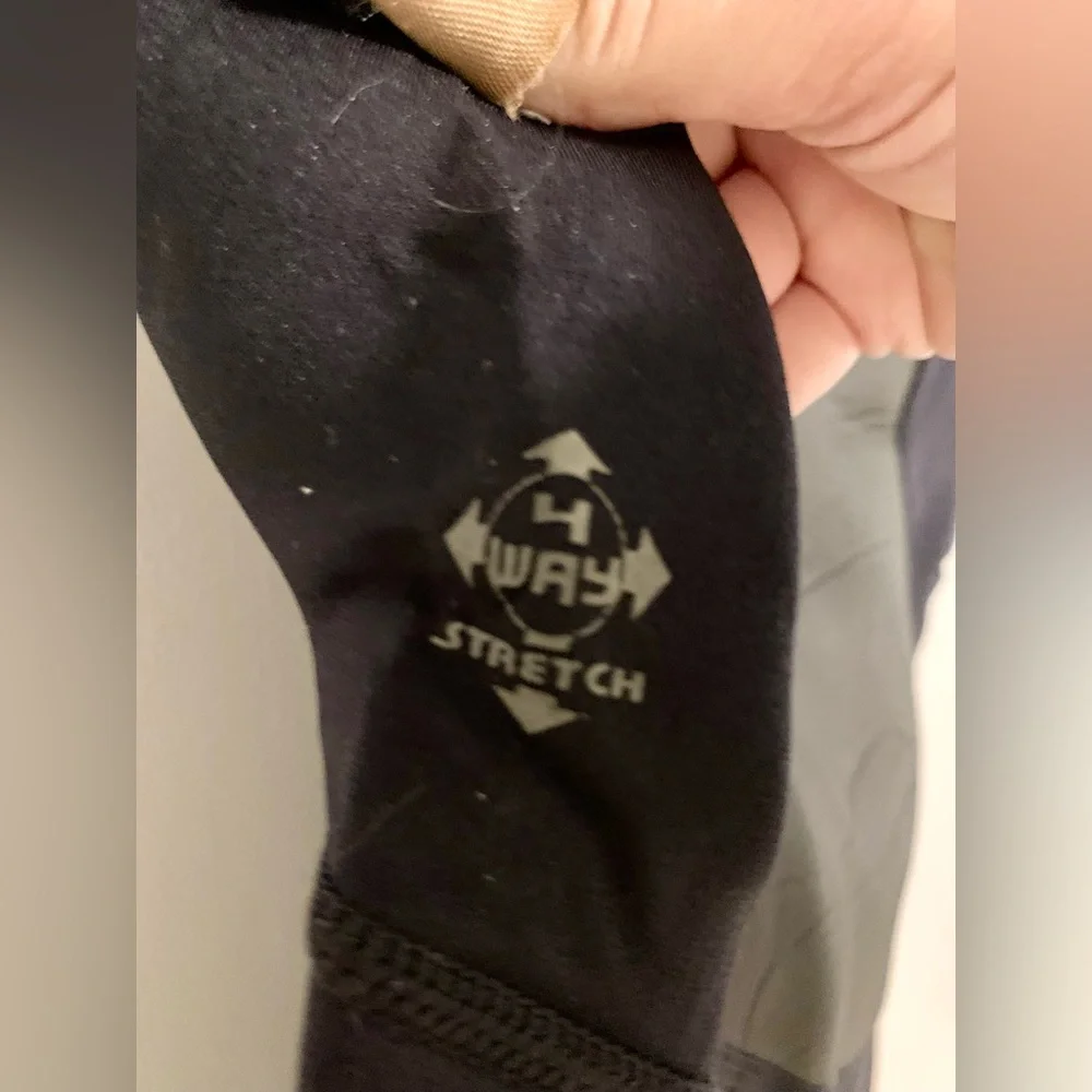 Wetsuit small women’s black - Picture 8 of 10